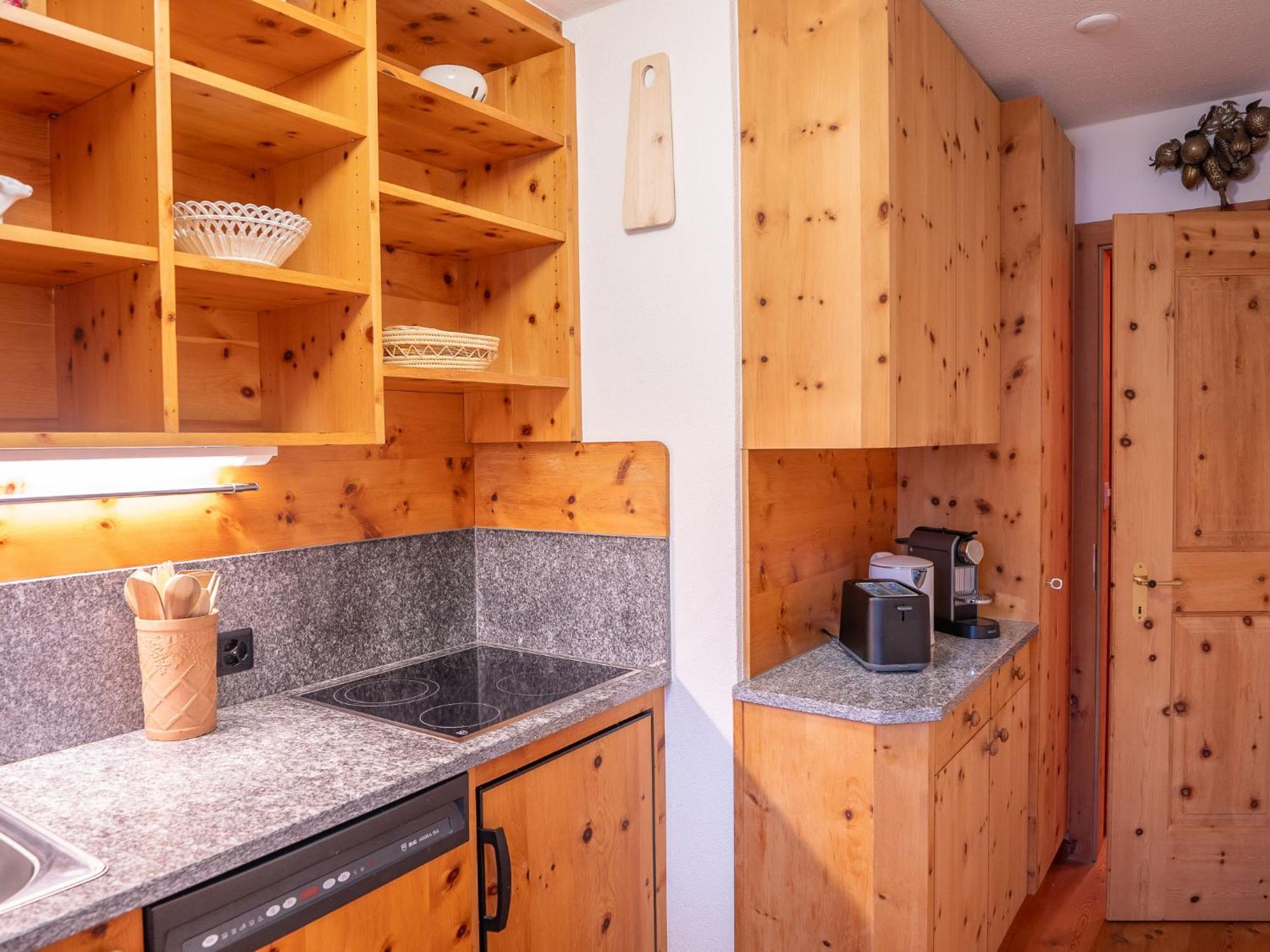 Chesa Arlas C4 By Interhome *